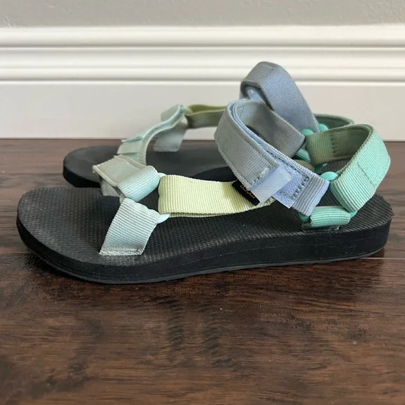 Teva sandals - Picture 3 of 7